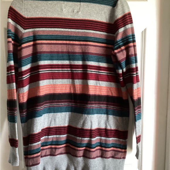 Abercrombie and Fitch size Large striped cardigan - Picture 6 of 6